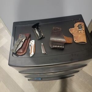 Knifes and leathers holsters